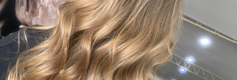 hawthorn east hair colour specialist Mark L creating a beautiful and low maintenance Balayage using a combination of Highlighting and low lighting techniques to create this delicious biscuity finish for his clients. Mark is a Hairdresser in hawthorn with over 6 years industry experience.